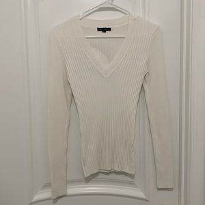 Juniors medium white v neck sweater